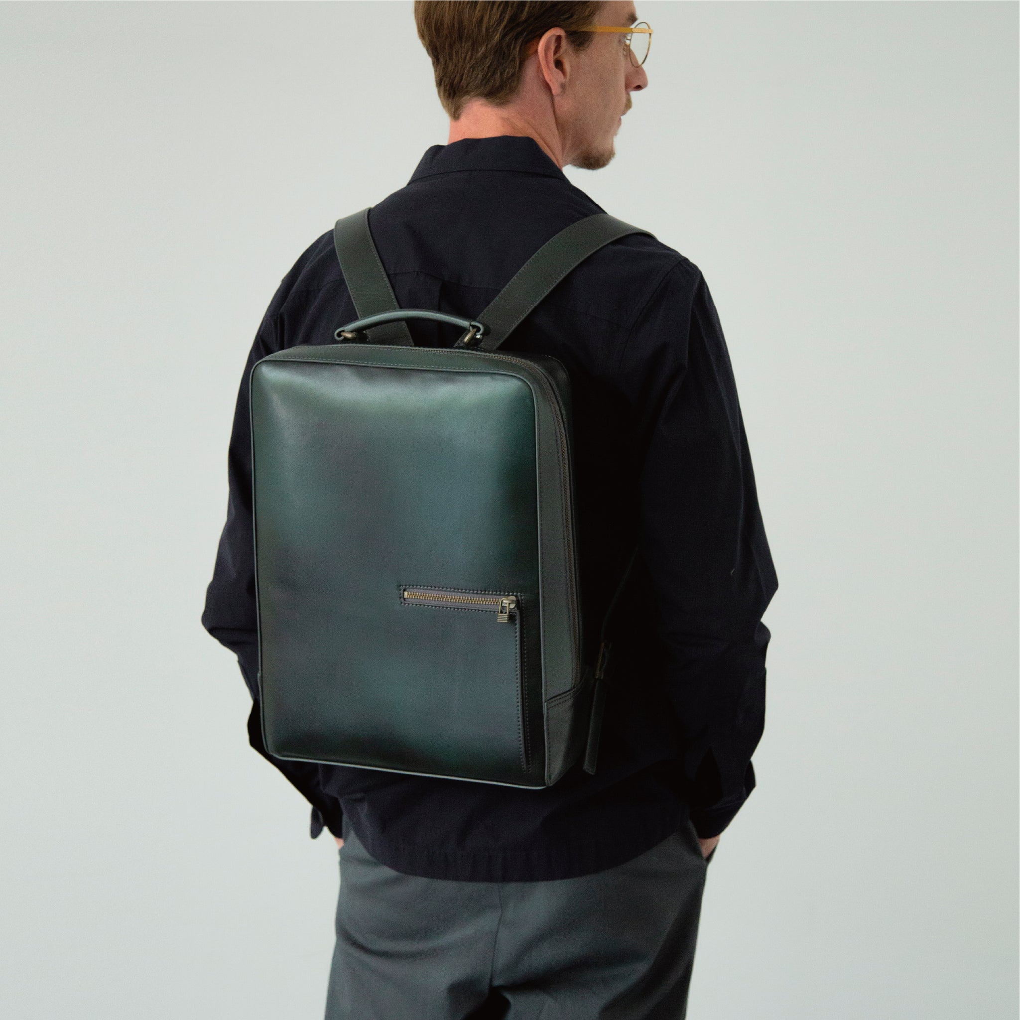 復古皮革 方形後背包（跳色拉鍊）